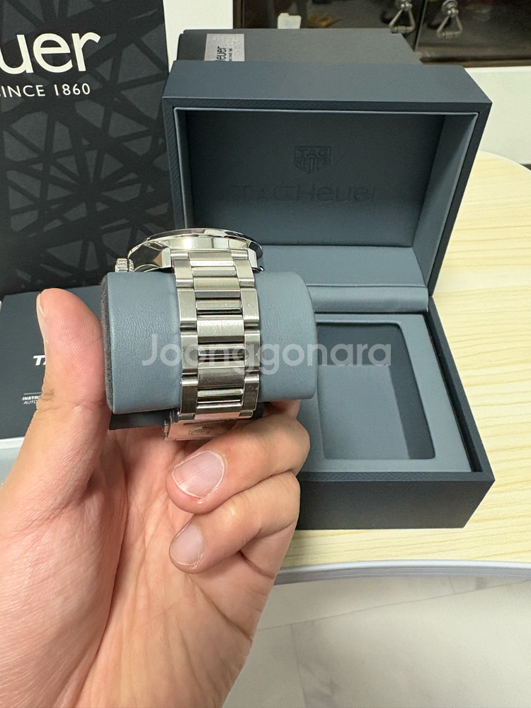 태그호이어 까레라 데이데이트 41mm 청판 시계 판매--5
