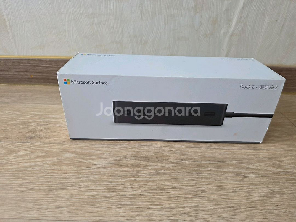Microsoft Surface Dock2--0