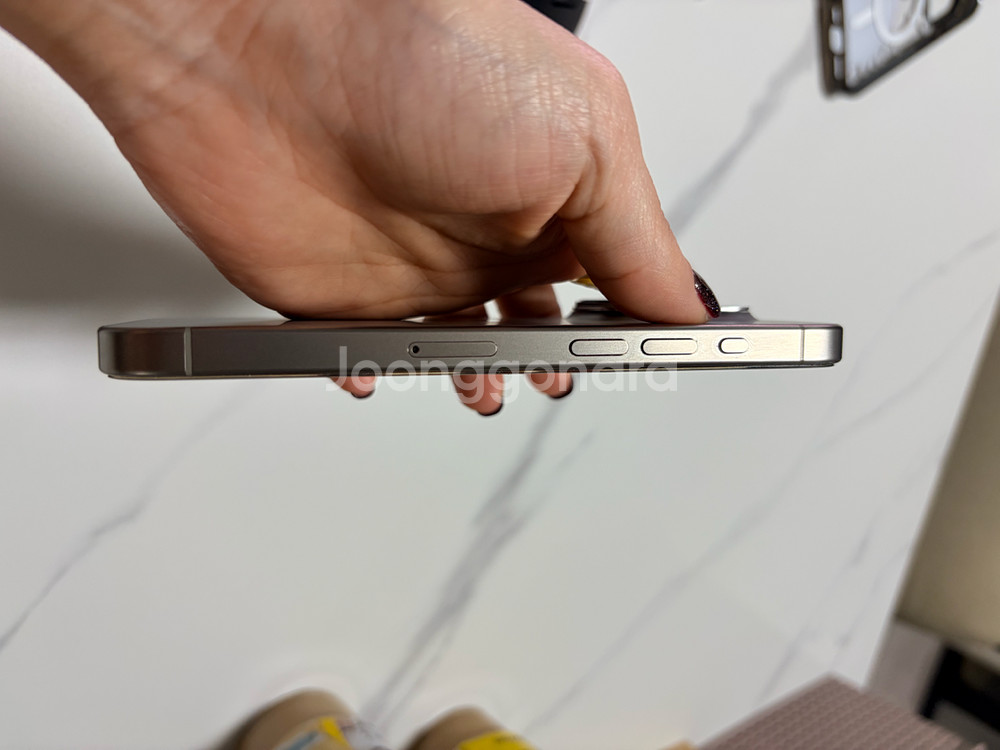 아이폰15프로 내추럴티타늄 256GB--7