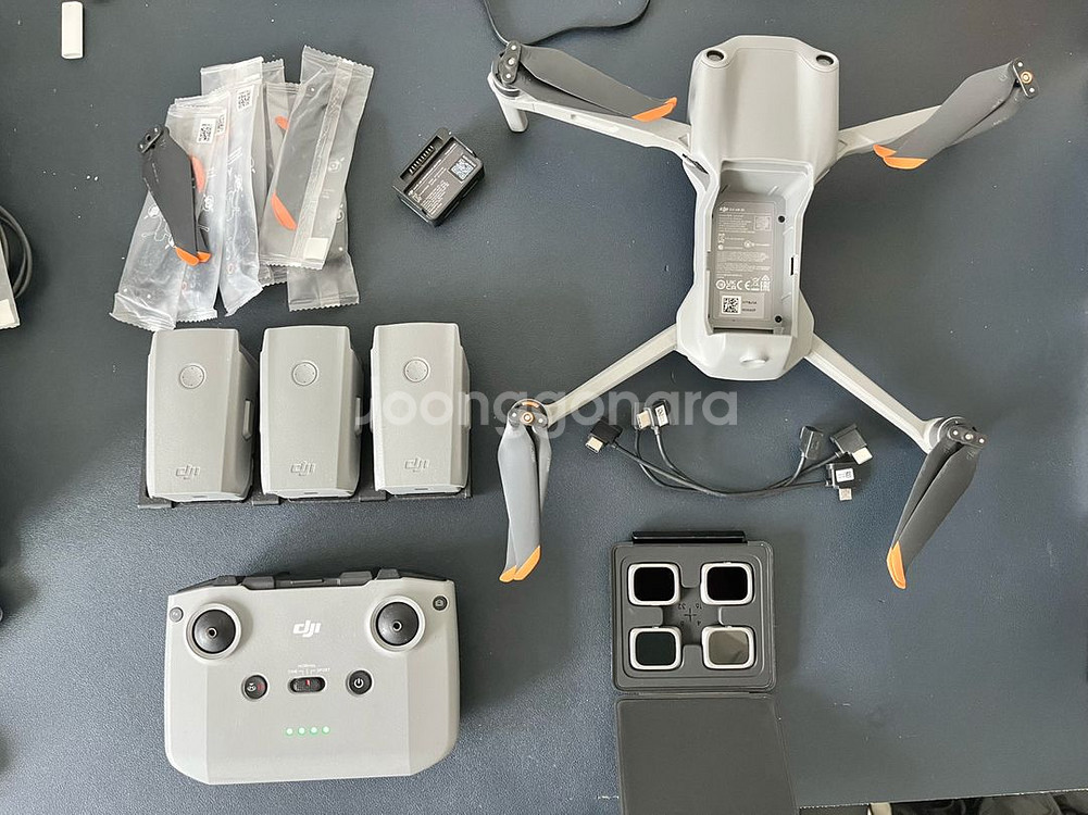 dji air2s 플라이모어콤보 드론--0