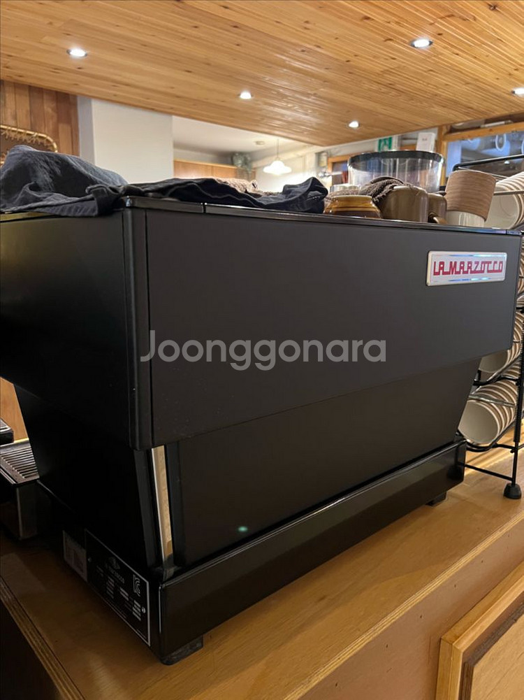 라마르조꼬 리네아 클래식 커피머신 블랙--0