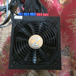 잘만 외테라 1000w Gold 풀모듈러 파워서플라이