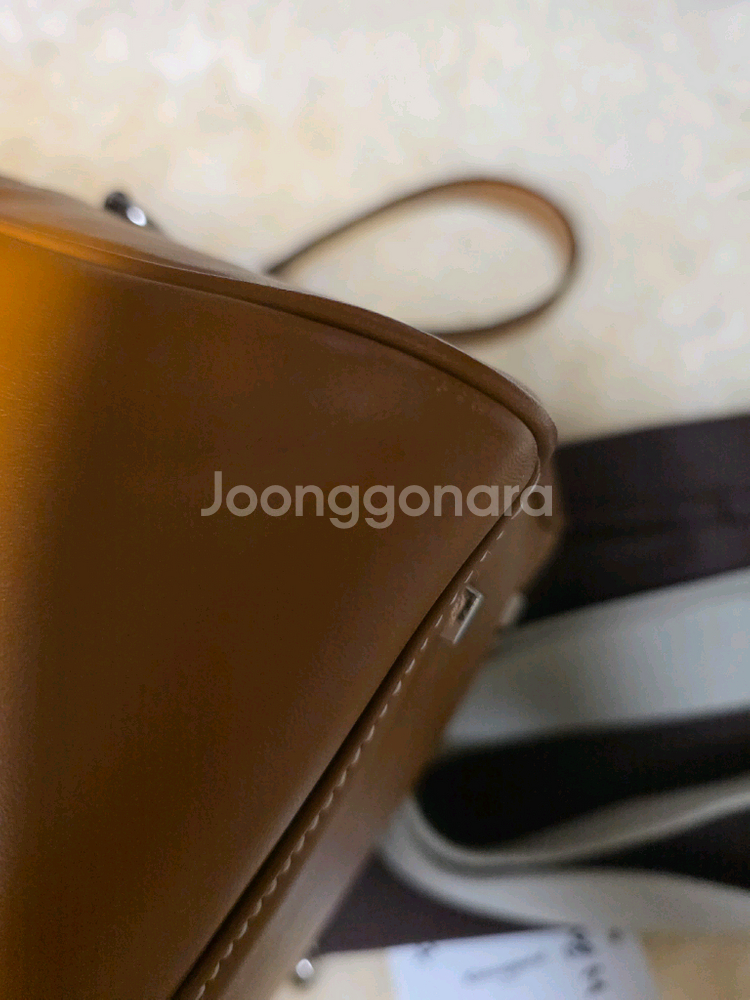 킴스어패럴 띠서울 한정판 레옹백M 빈티지카멜--3