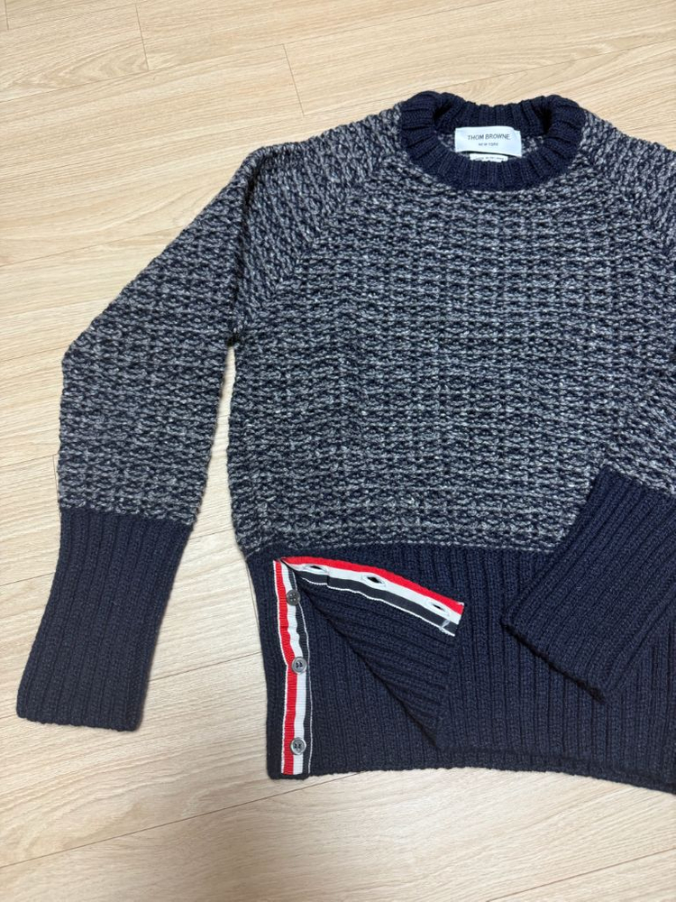 톰브라운 4바 스트라이프 모헤어 트위드 니트(네이비)--1