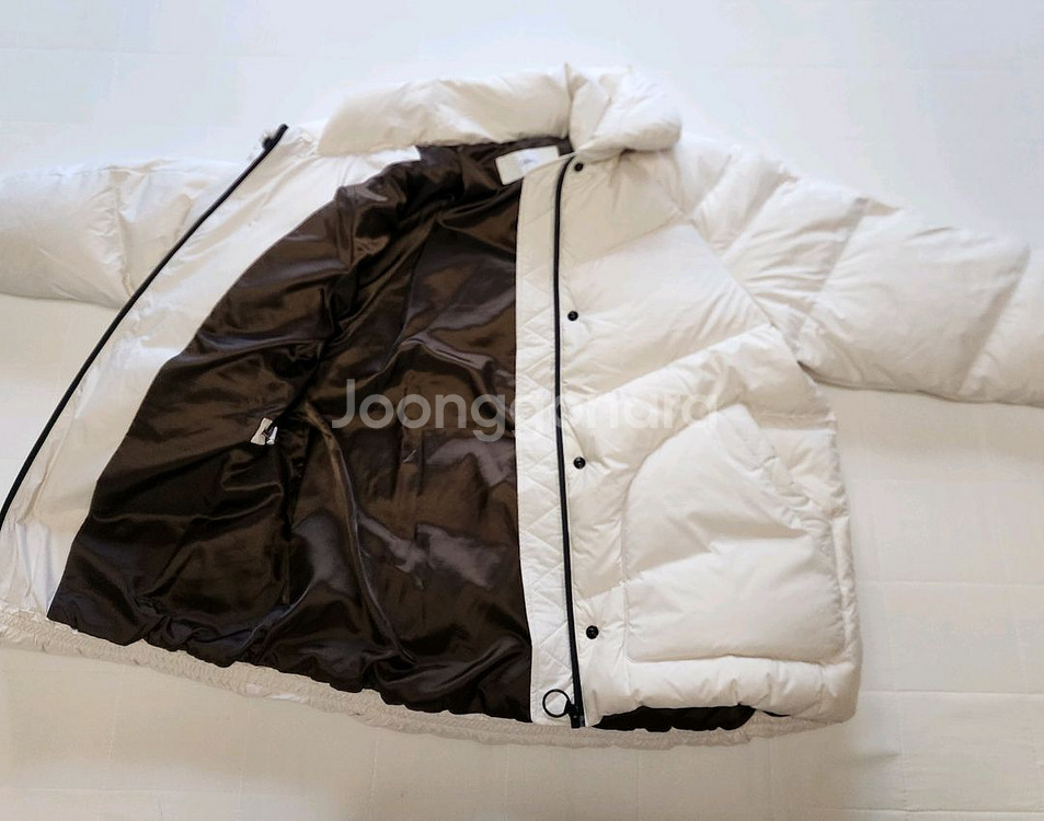 듀엘 구스패딩 66사이즈--2