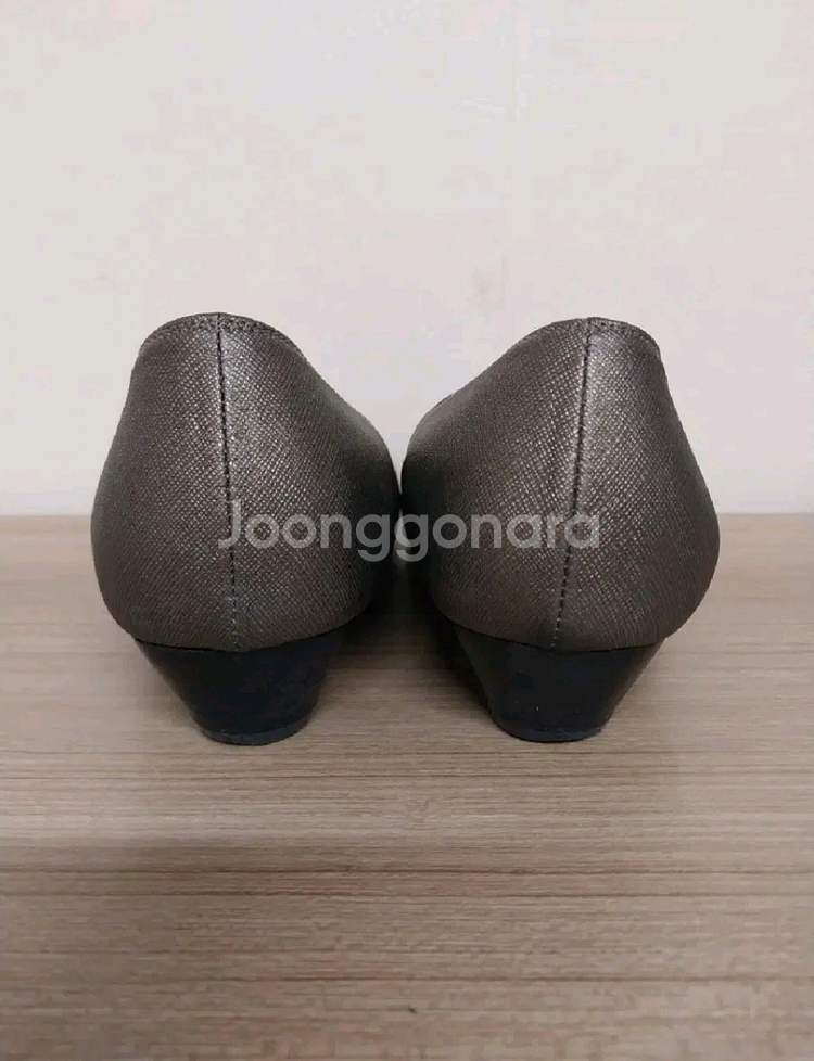 여성 탠디 금속장식 구두 (250)--5