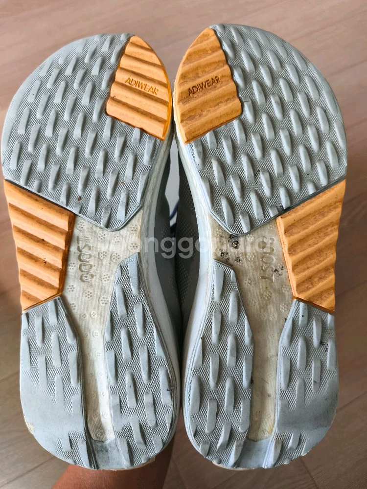 아디다스 에이버린 런닝화 230mm--2