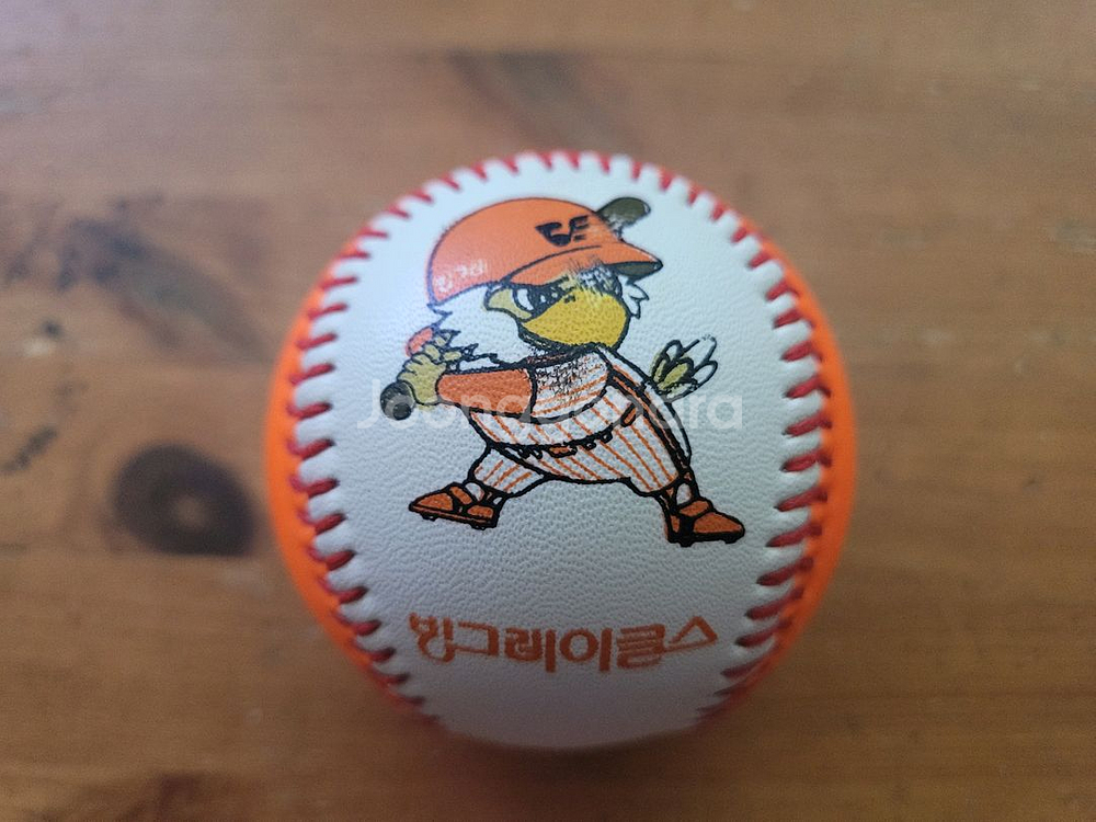이상군 이글스 올드 로고볼 친필싸인판매--1