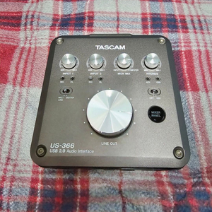 TASCAM US-366 오디오 인터페이스