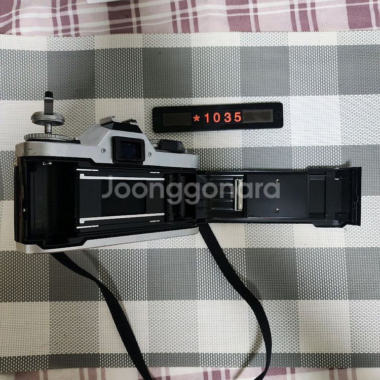캐논 AV-1 블랙바디 1.8 단렌즈 필름카메라--5
