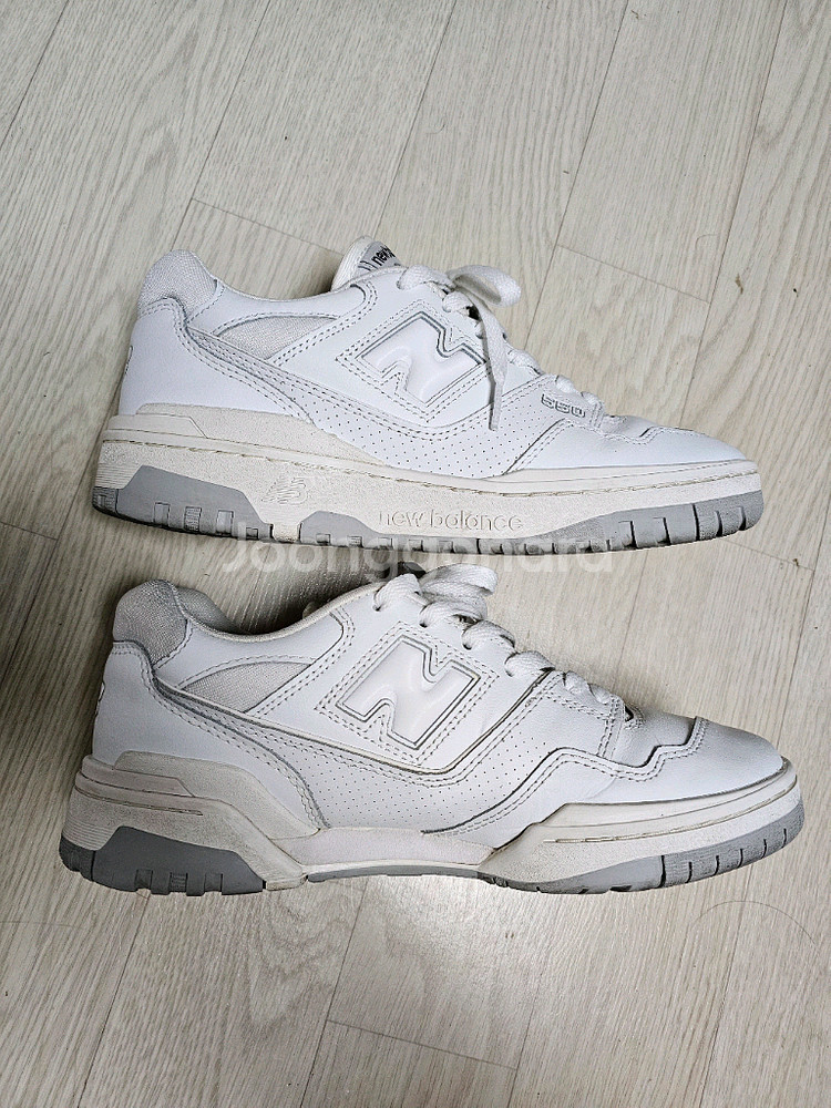 뉴발란스 550(255사이즈)--1