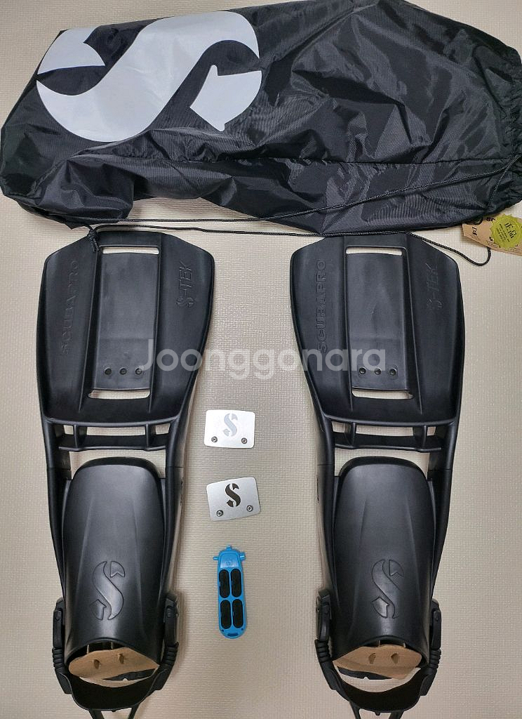 SCUBAPRO S-TEK 오리발 M사이즈 팝니다.--0