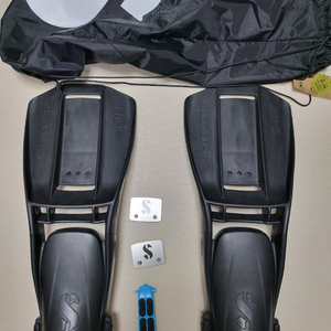 SCUBAPRO S-TEK 오리발 M사이즈 팝니다.