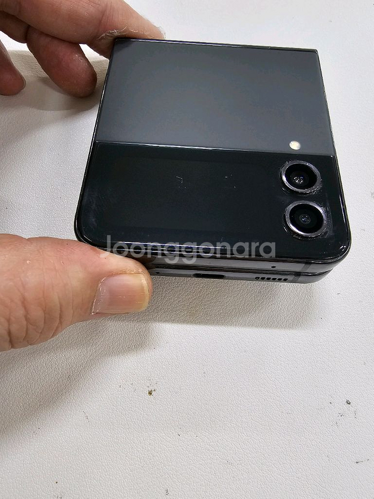 갤럭시 Z플립4 블랙 256GB--1
