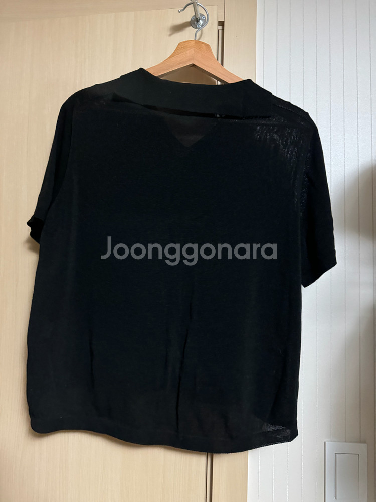 보웬 블랙 카라 니트와 보웬 핑크색 스커트--1
