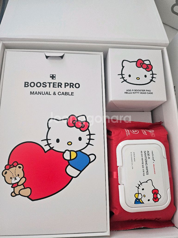 메디큐브 부스터프로 헬로키티 에디션--4