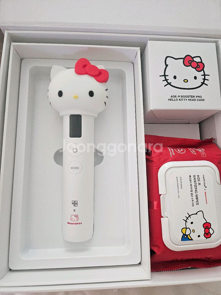 메디큐브 부스터프로 헬로키티 에디션--1