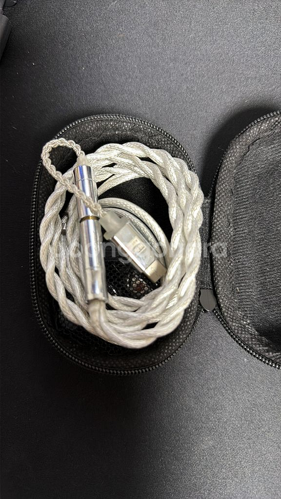 심갓 EA500 LM 이어폰 판매합니다.--0