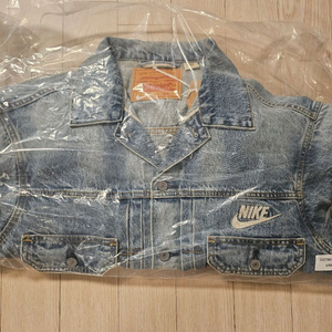 나이키 X 리바이스 콜라보 데님 자켓 M 새상품