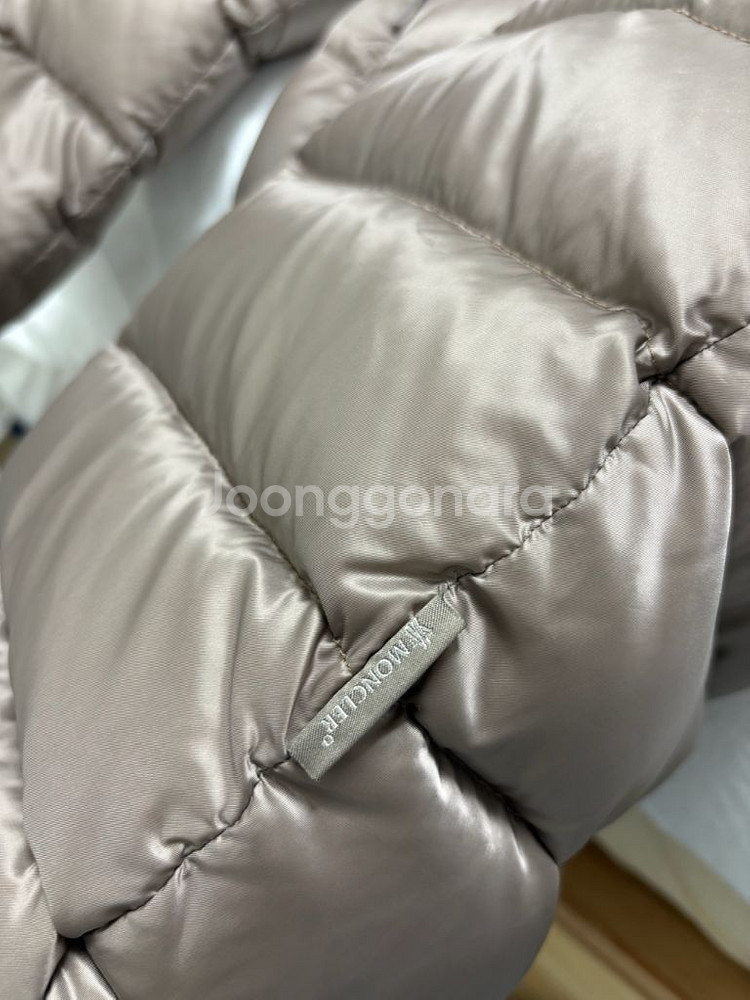 몽클레어 여성 리얼퍼 롱패딩 거의 새상품--4