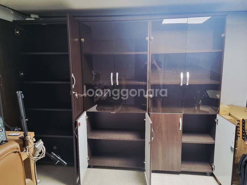 브라운 진열장--3