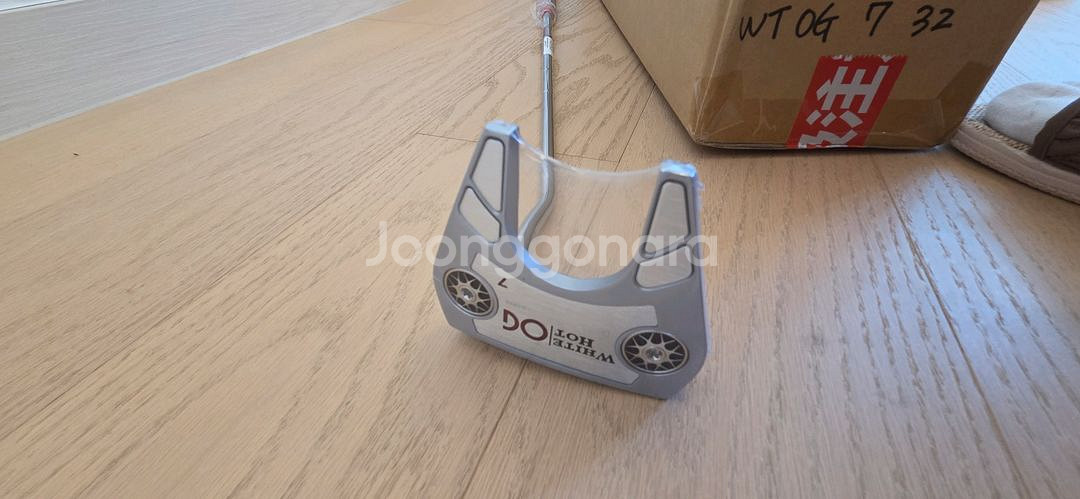 [미개봉신품]오디세이 퍼터 여성용 화이트 Odyssey--1