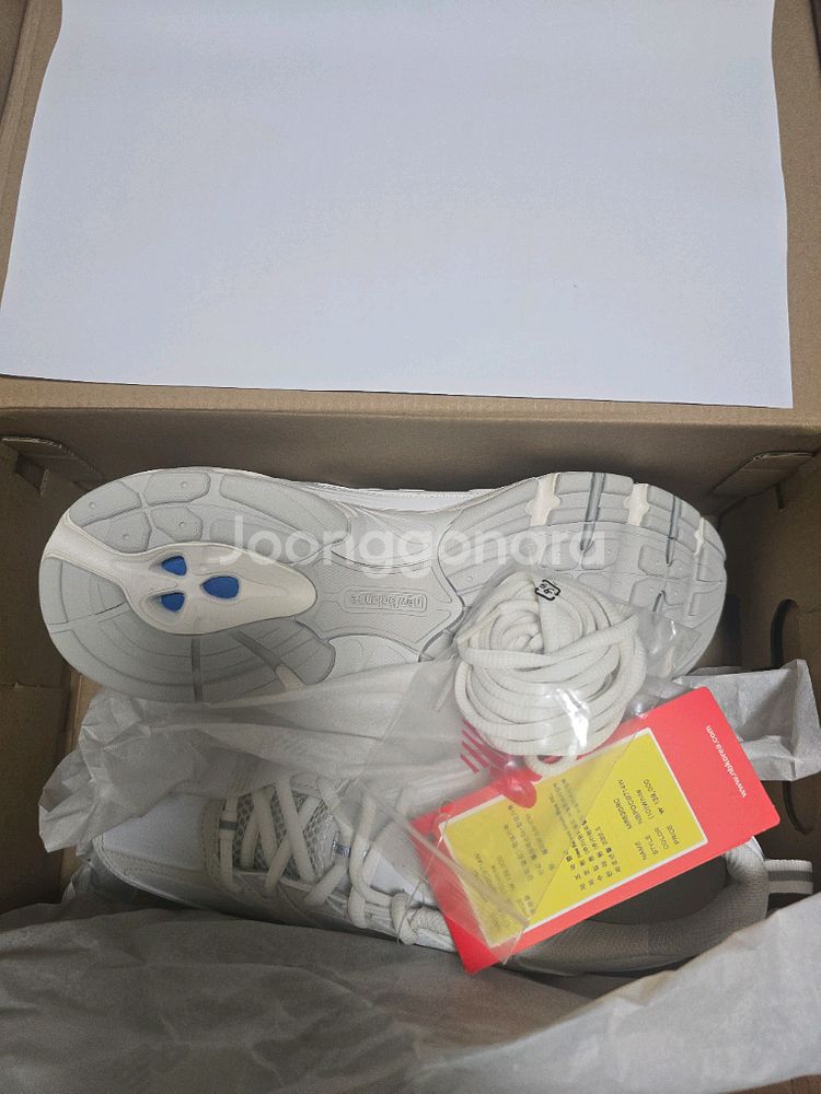 새상품 배송료포함국내정품 뉴발란스 MR530RC 260--5