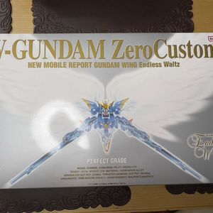 반다이 pg 윙제로 커스텀 미개봉 팝니다