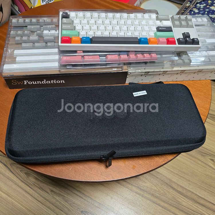 커스텀 기계식 키보드 Neo70 레트로화이트--2