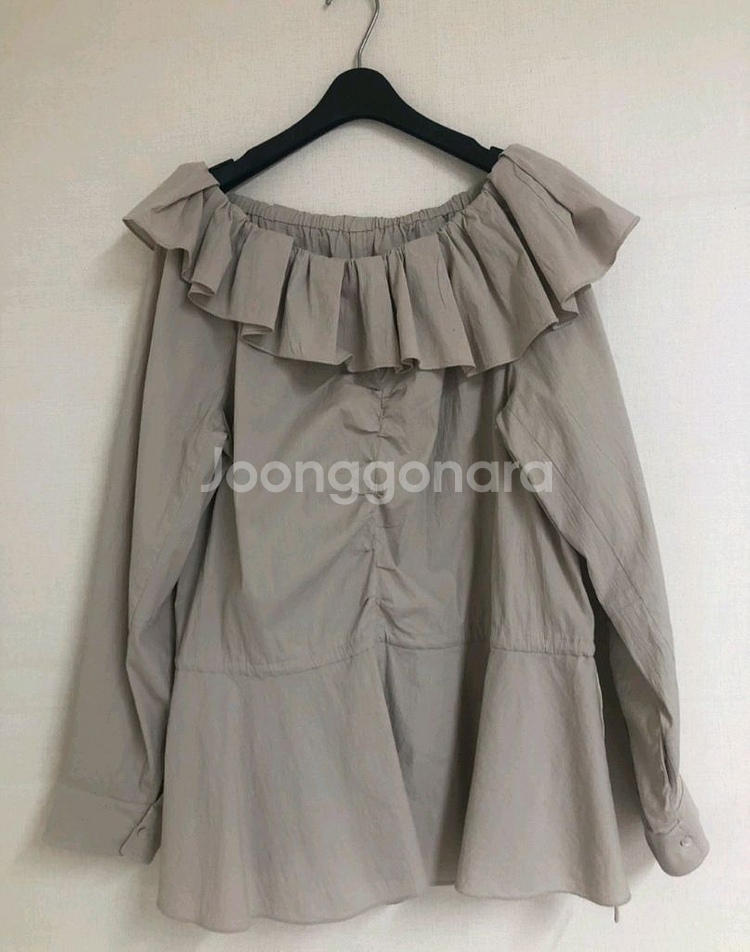 시스템 프릴 블라우스 GY--1