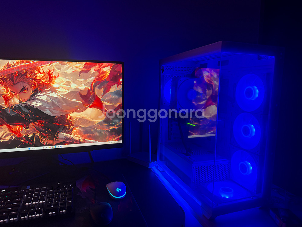 고사양 게이밍 데스크탑 pc 모니터 본체 키보드 팝니다--2