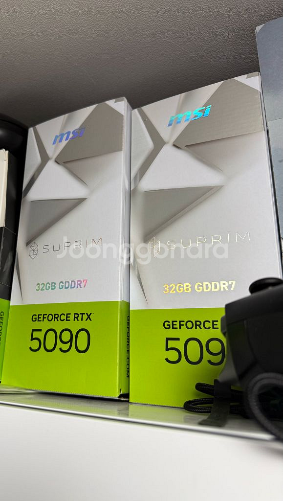 9800x3d 슈프림 rtx 5090 본체 판매해요--1