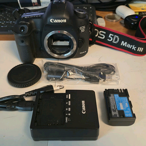 캐논 5D Mark3 카메라 바디 팝니다