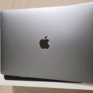 맥북프로 macbook M1칩 13형 256gb