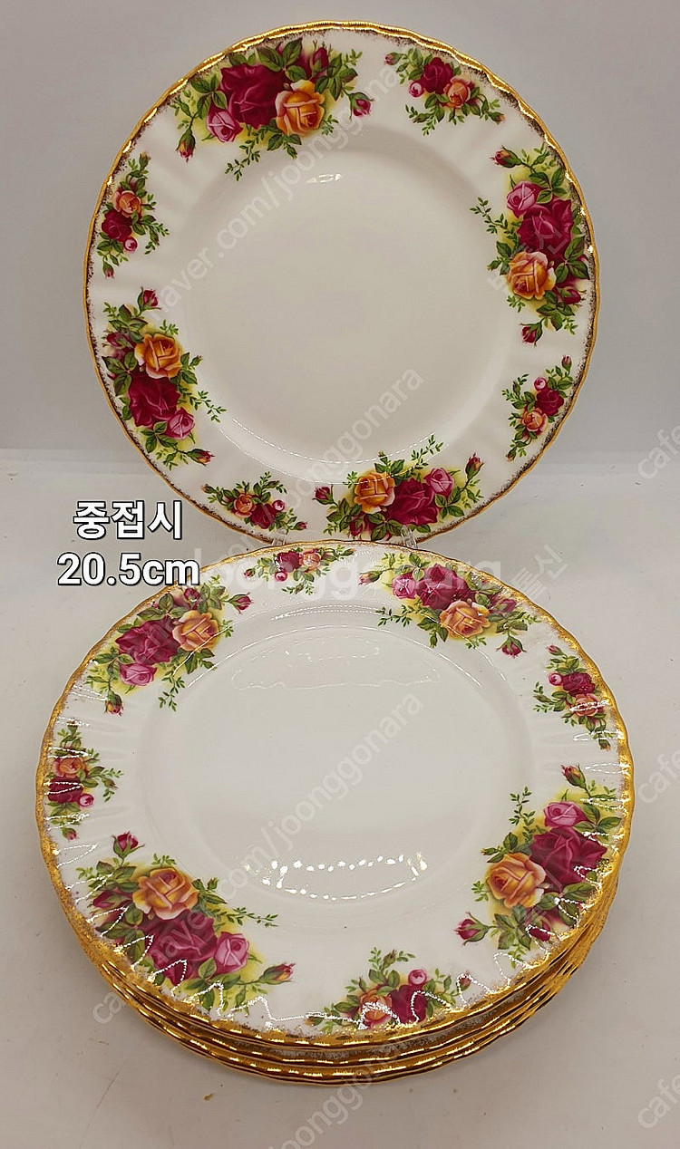 앤틱 영국산 로얄알버트 황실장미 중.대접시 개당값--6