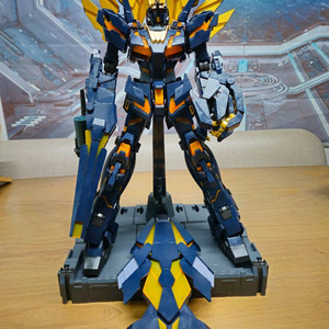 pg 벤시 노른 + 암드아머 건담