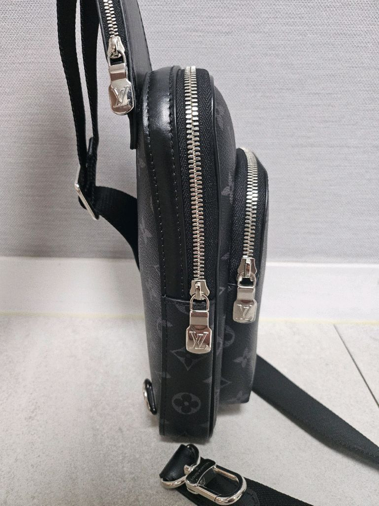 루이비통 에비뉴 슬링백--1