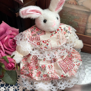 빈티지인형) 패치워크드레스토끼인형 고전인형 빈티지소품