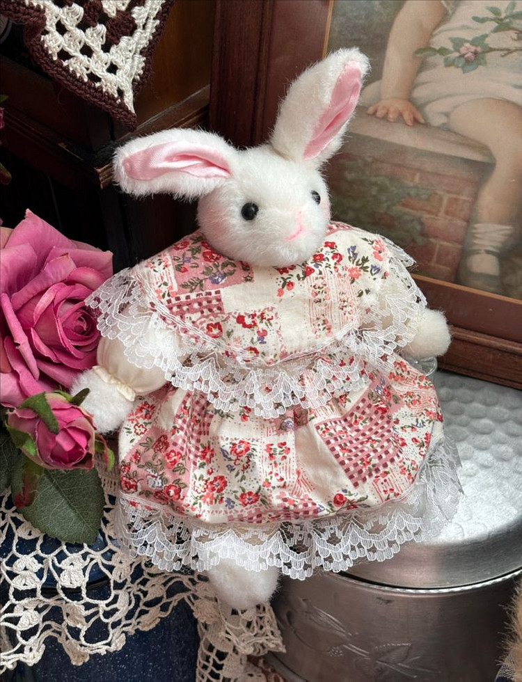 빈티지인형) 패치워크드레스토끼인형 고전인형 빈티지소품--1