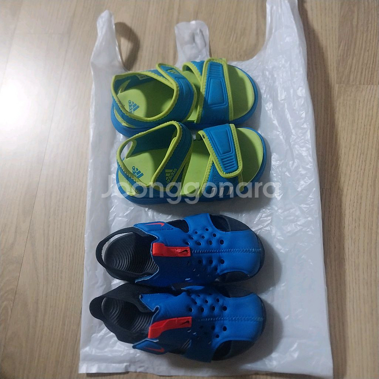 나이키 아디다스 샌들 두개 12000원착불--0