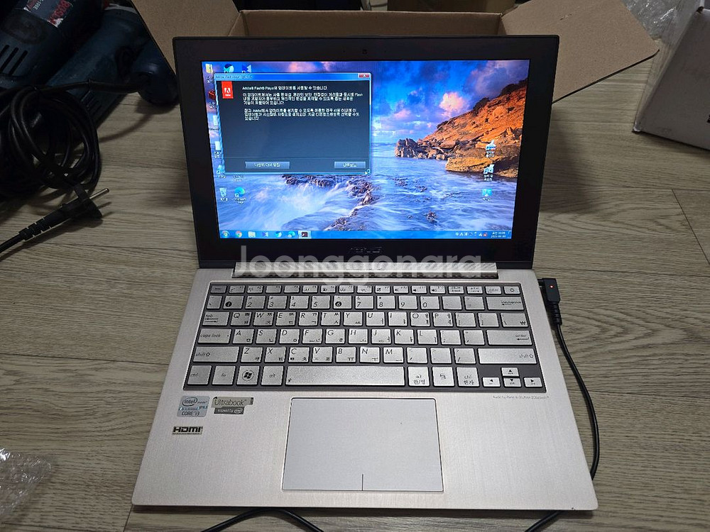 에이수스 Asus UX21E 11.6인치 노트북 I3--1