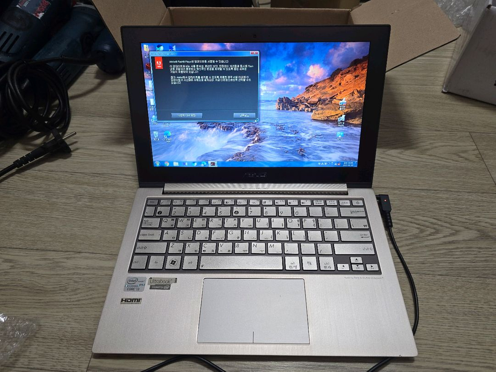 에이수스 Asus UX21E 11.6인치 노트북 I3 이미지