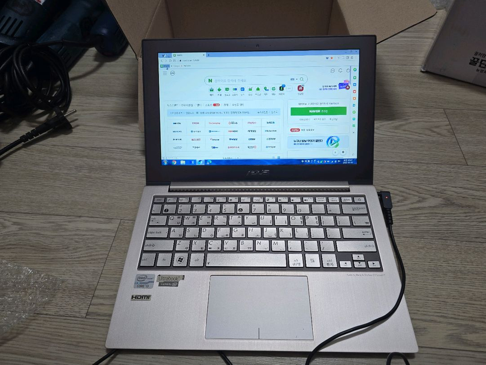 에이수스 Asus UX21E 11.6인치 노트북 I3 이미지