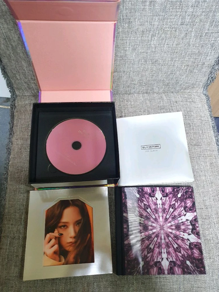 블랙핑크 The Album 앨범 이미지