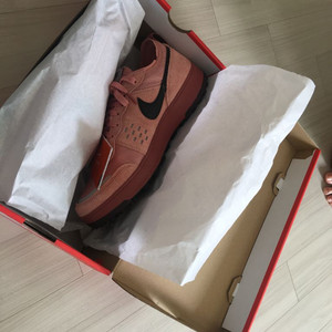 나이키 C1TY 275mm