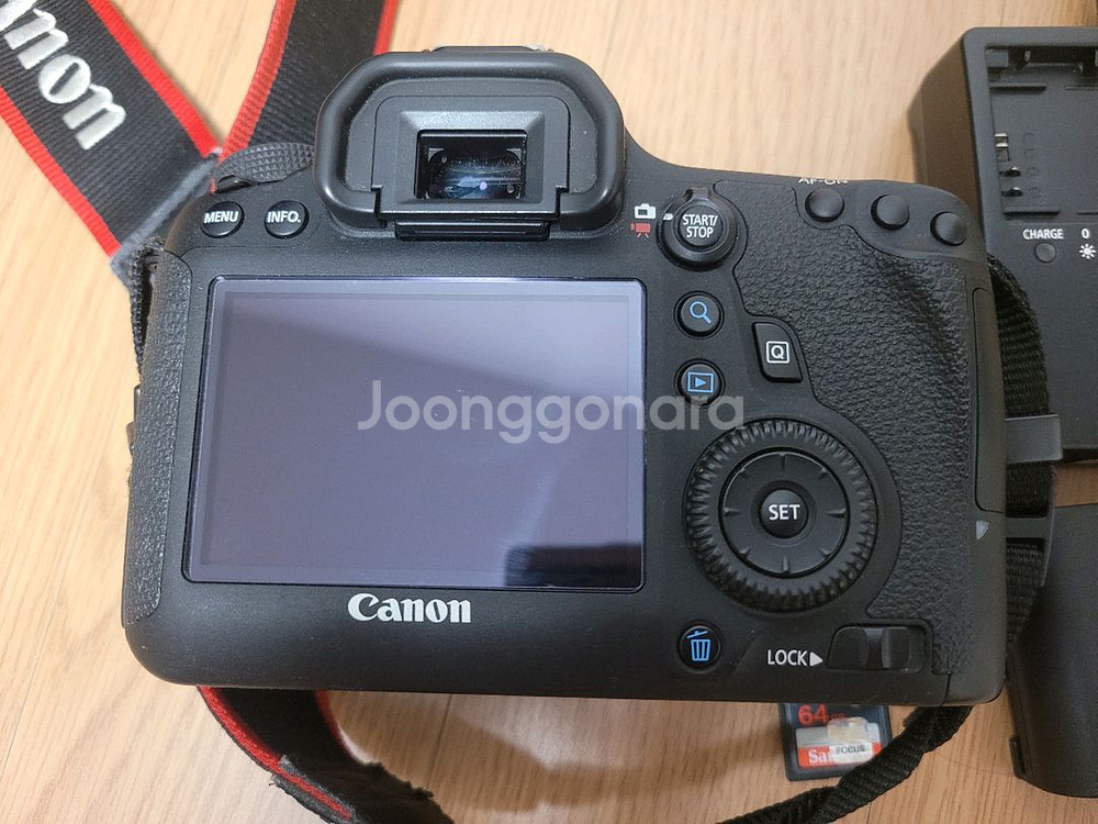 캐논 6d 카메라 바디 팔아요--3