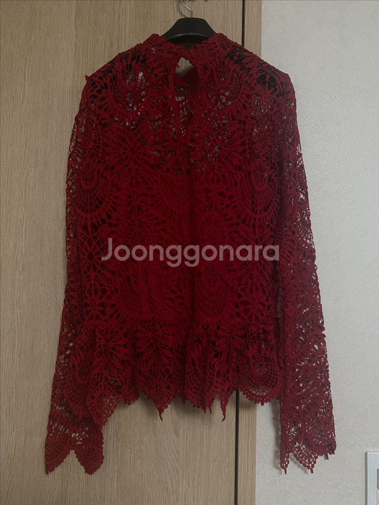 [미사용]ZARA 자라 여성 레이스 블라우스--1