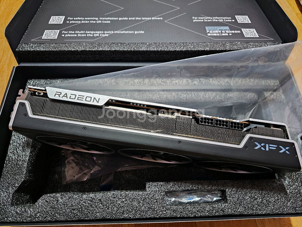 XFX 라데온 RX 7900XTX MERC 판매합니다.--5
