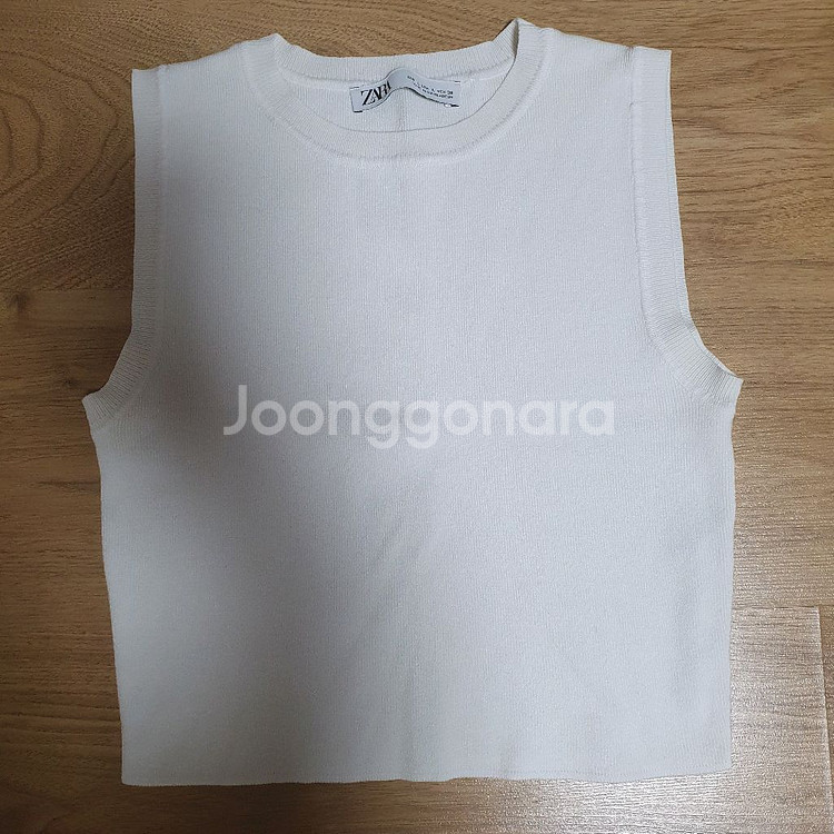 자라 화이트 니트 크롭 조끼 L--0