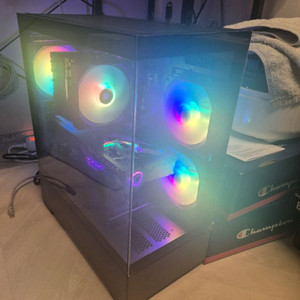 라이젠7800X3D RTX5070 게이밍 블랙 본체